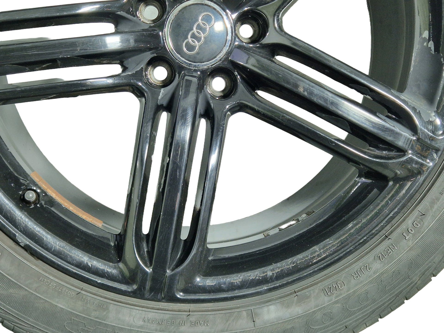 Audi 20" Alloy Wheel with Tyre 255/45/20 5mm 8R060102586