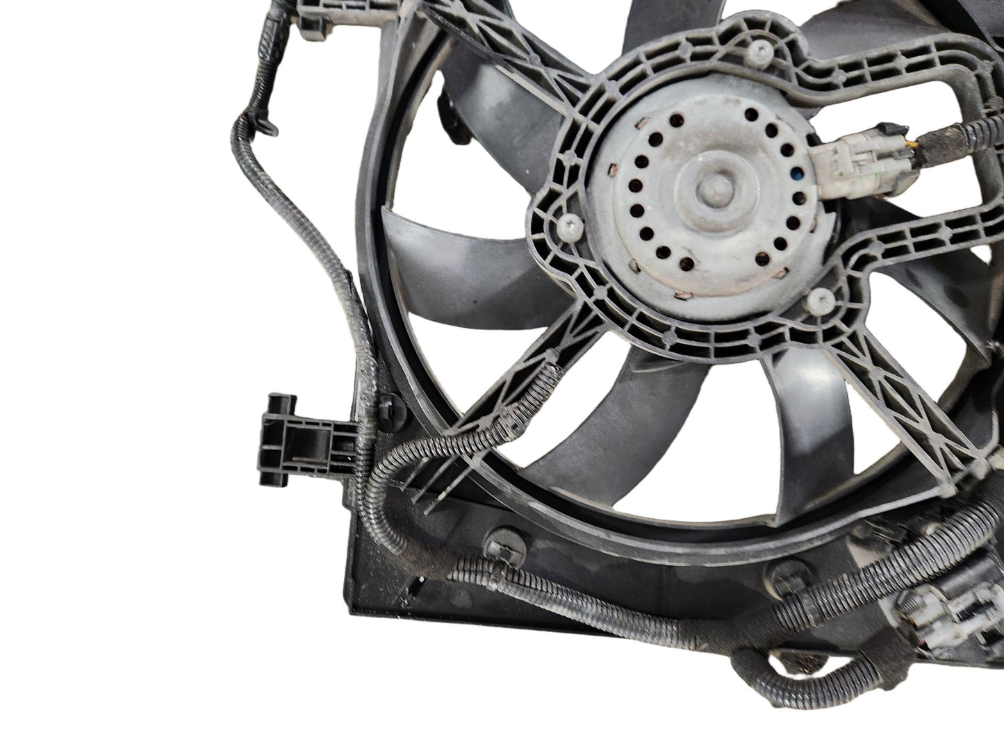 Vauxhall Meriva MK2 (B) (4470) MPV Genuine Radiator Fan Shroud Cover 8216002