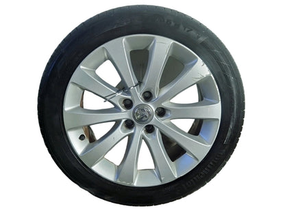 Vauxhall Meriva MK2 (B) (4470) 17" Alloy Wheel with Tyre 225/45/17 7mm