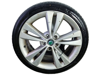 2011 Skoda Octavia MK2 FL - 1Z - Alloy Wheel with Tyre