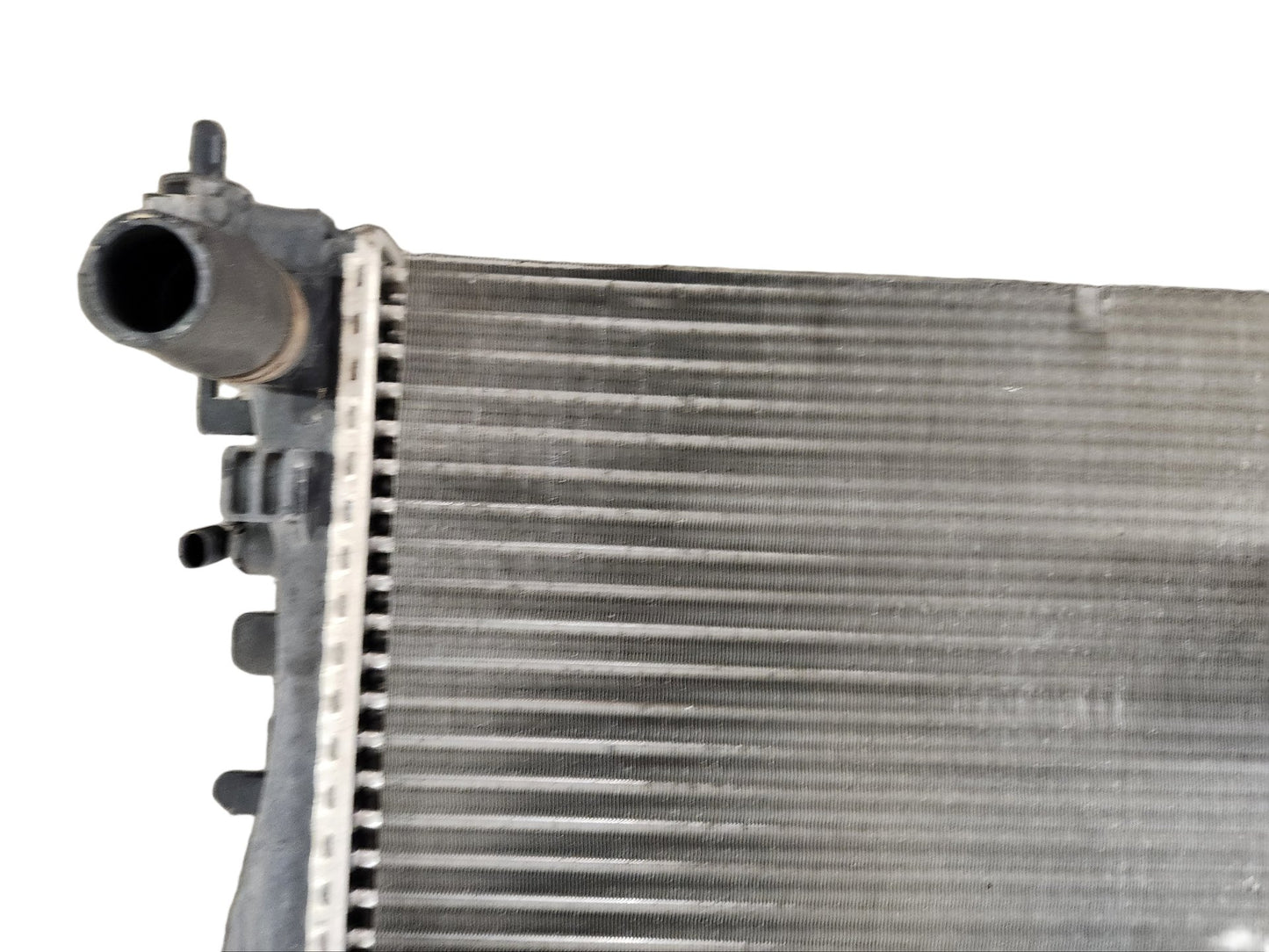 Vauxhall Corsa L Petrol 63.0kw A12XER Genuine Water Coolant Radiator 13249566