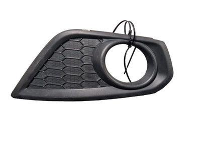 Volvo C30 Left N/S Passenger Fog Light Surround Cover 31298171