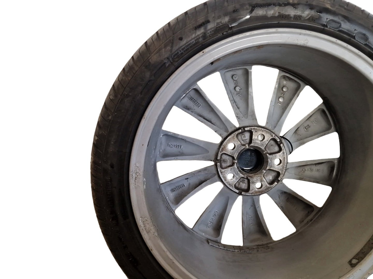 Volkswagen Passat MK5 (B6) (3C) 18" Alloy Wheel with Tyre 235/40/18 ~5mm