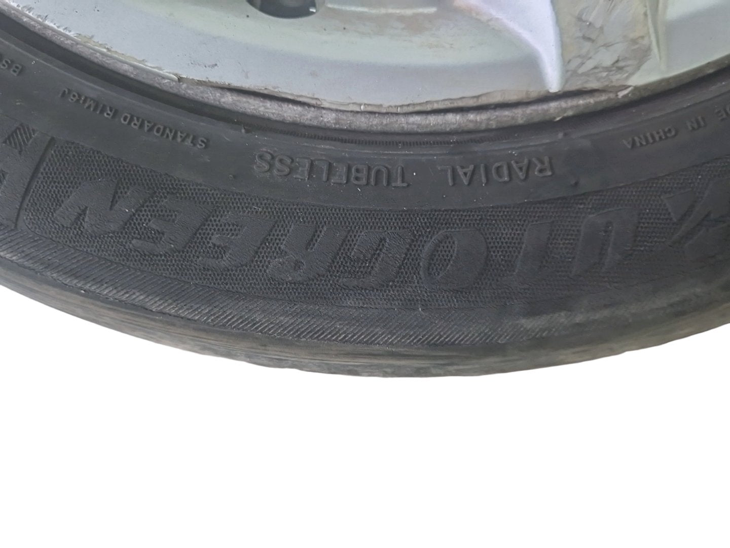 Toyota Prius MK2 (NHW20) 16" Alloy Wheel with Tyre 195/55/16 4mm