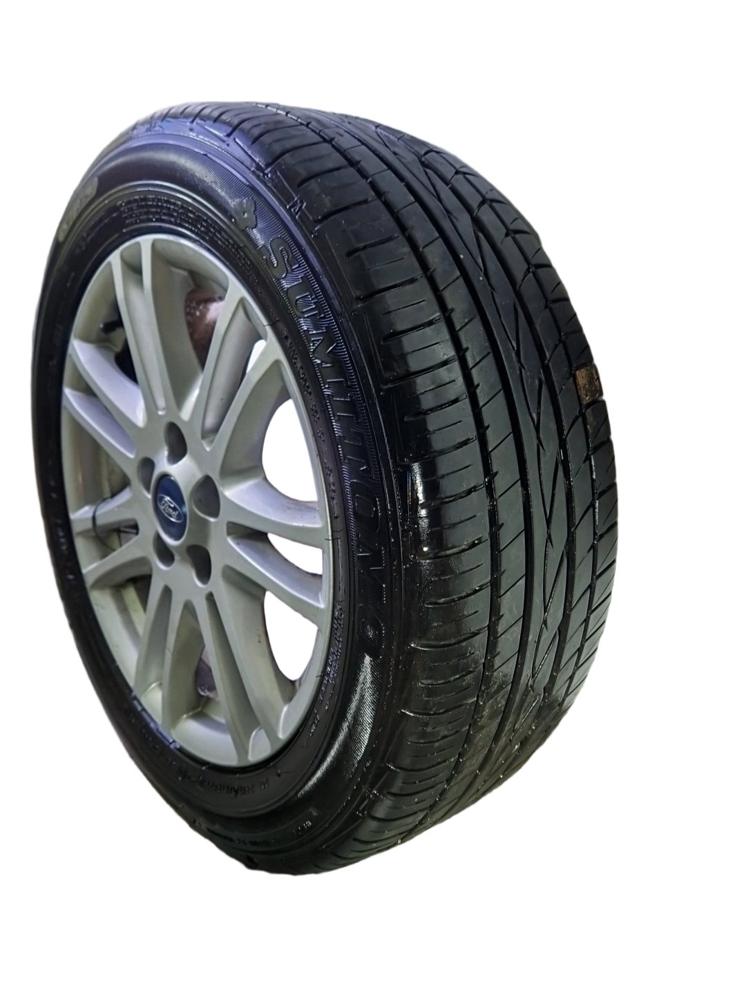 Ford Focus MK3 (C346) 16" Alloy Wheel with Tyre 215/55/16 ~6mm