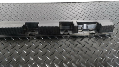 BMW X1 E84 GENUINE FRONT LEFT PASSENGER SIDE SKIRT BRACKET 2991493