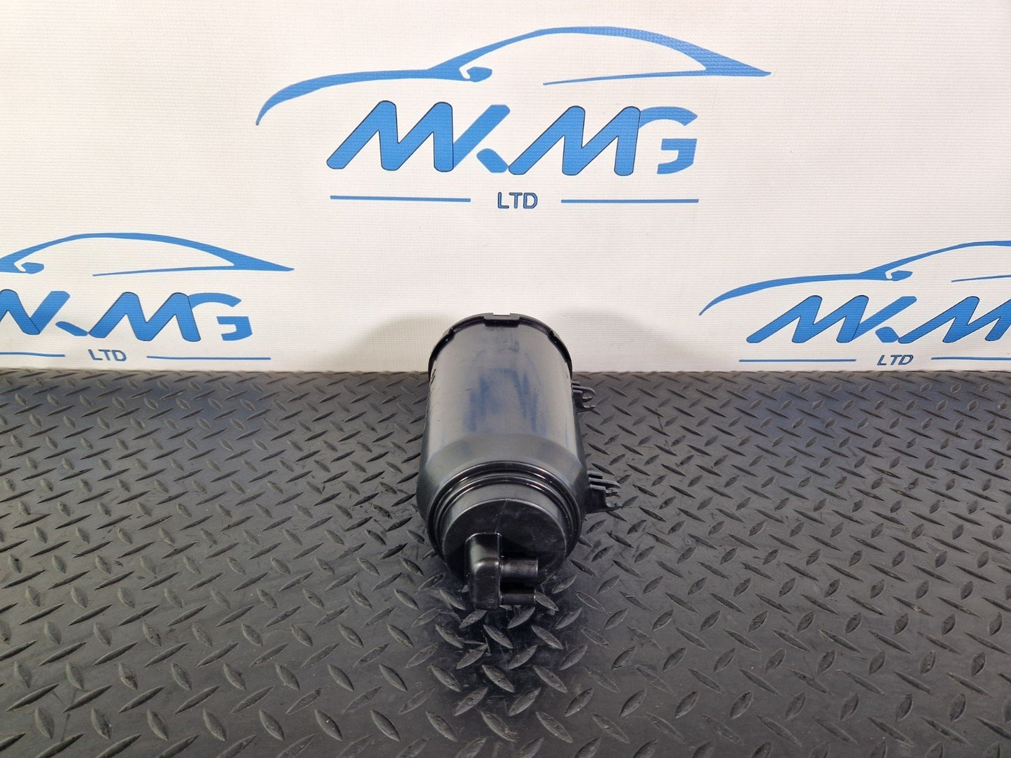 12-18 MERCEDES BENZ W176 OEM ACTIVE CHARCOAL FILTER A0004700559
