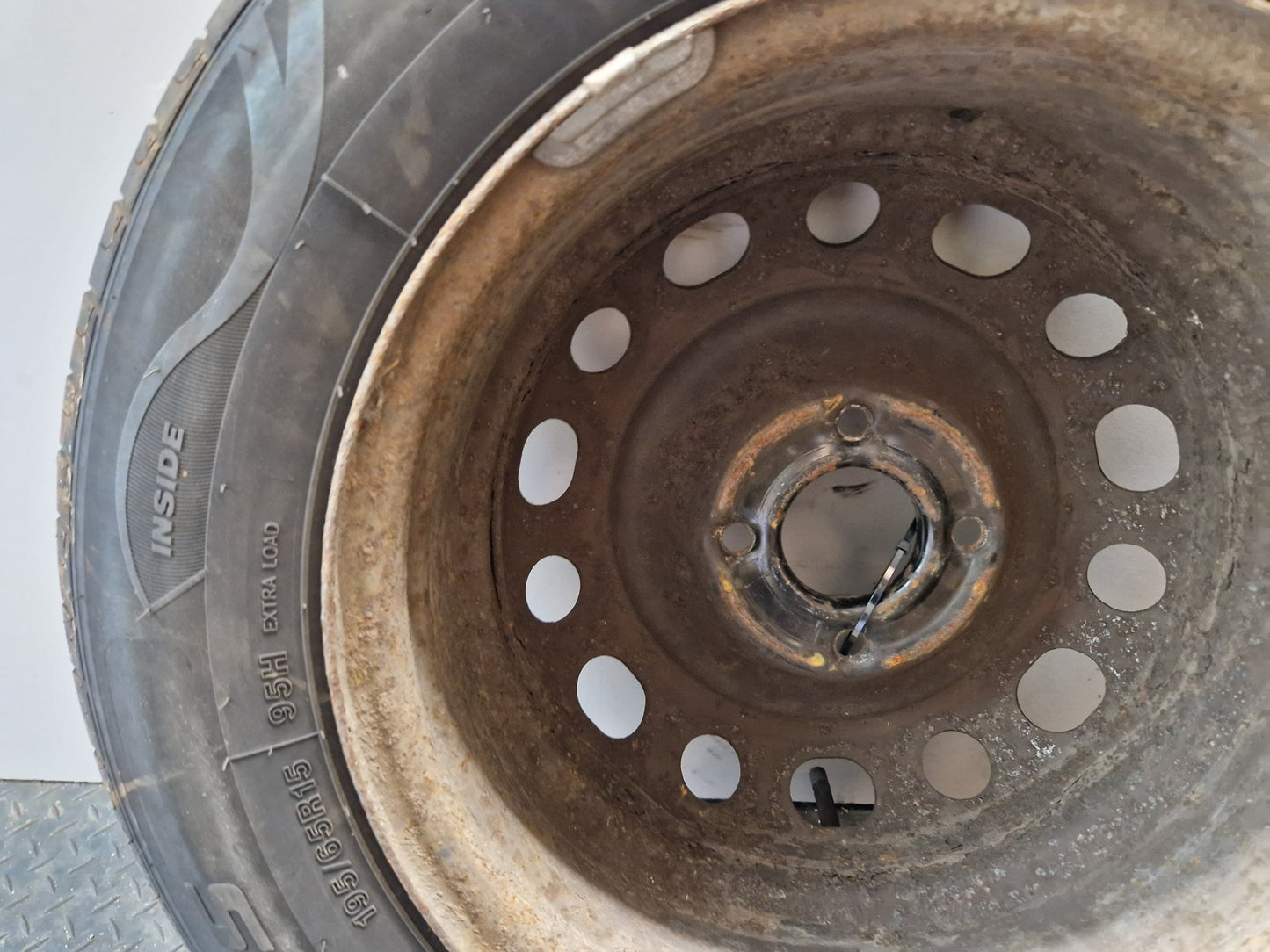 Peugeot Partner MK2 (PH1) (B9) Cargo Van Steel Wheel with Tyre 195/65/15 ~1mm