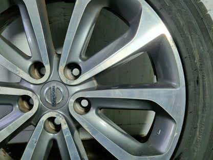 Nissan Qashqai+2 MK1 FL (J10) 18" Alloy Wheel with Tyre 215/55/18 ~4mm