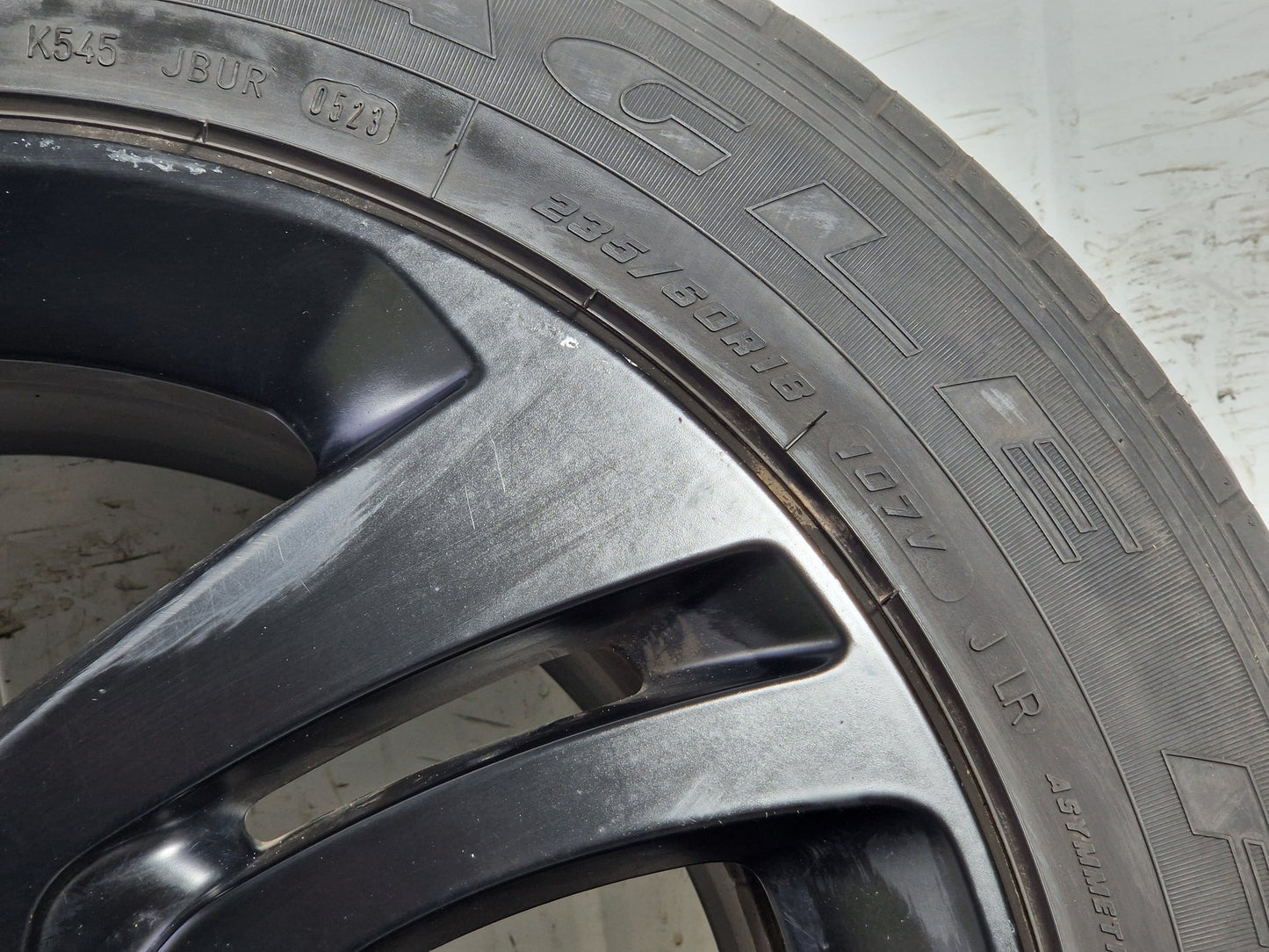 Land Rover Evoque L551 18" Alloy Wheel With Tyre 235/60/18 ~4mm K8D2-1007-CA