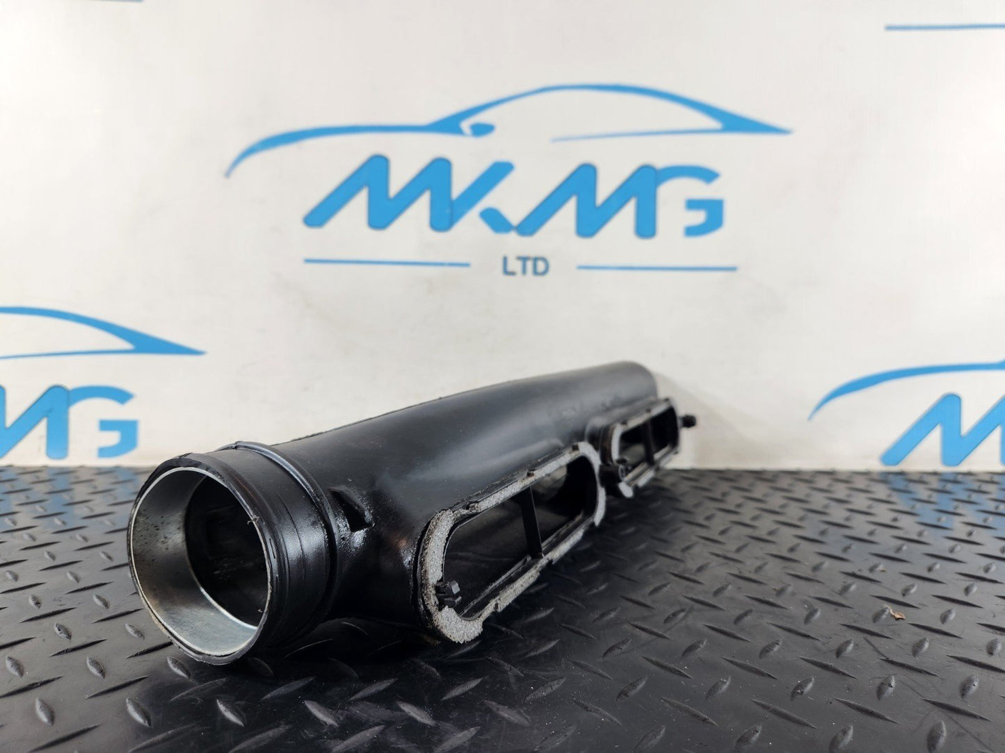 13-23 RANGE ROVER SPORT L494 FRONT RIGHT AIR INTAKE DUCT PIPE CPLA-9A676-AD