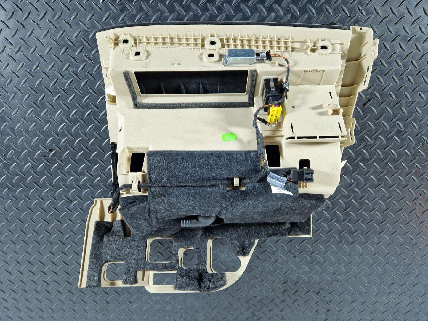 16-24 AUDI A5 F5 COUPE GENUINE DASHBOARD GLOVE BOX 8W2857035