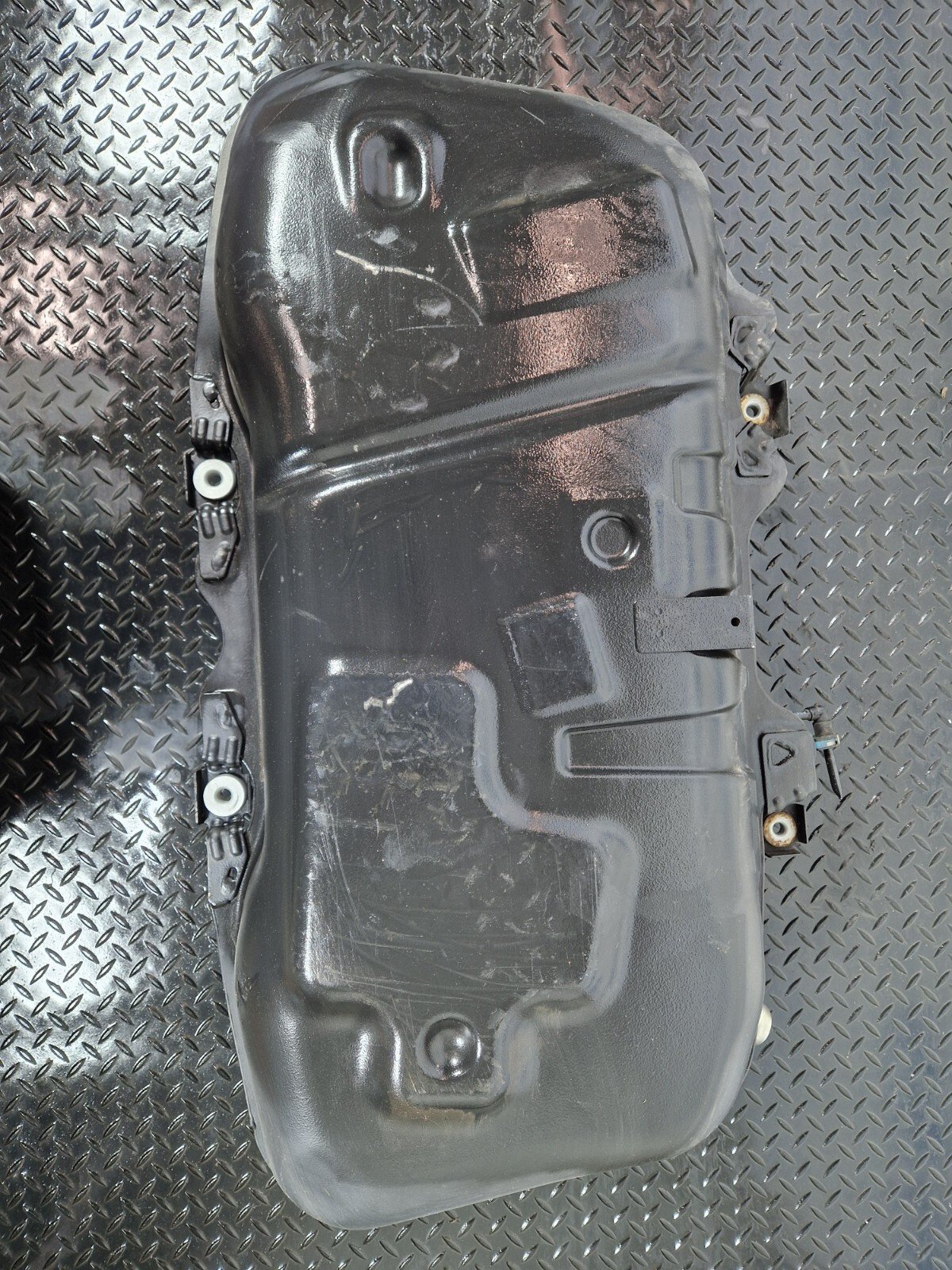 MERCEDES A CLASS EQ W177 V177 A250e PETROL HYBRID FUEL TANK A2474706704