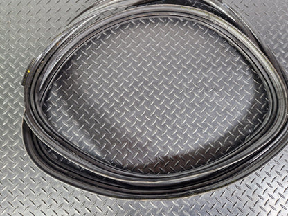 16-22 BMW X1 F48 GENUINE GASKET TAILGATE TRUNK BOOT LID RUBBER SEAL 7474447