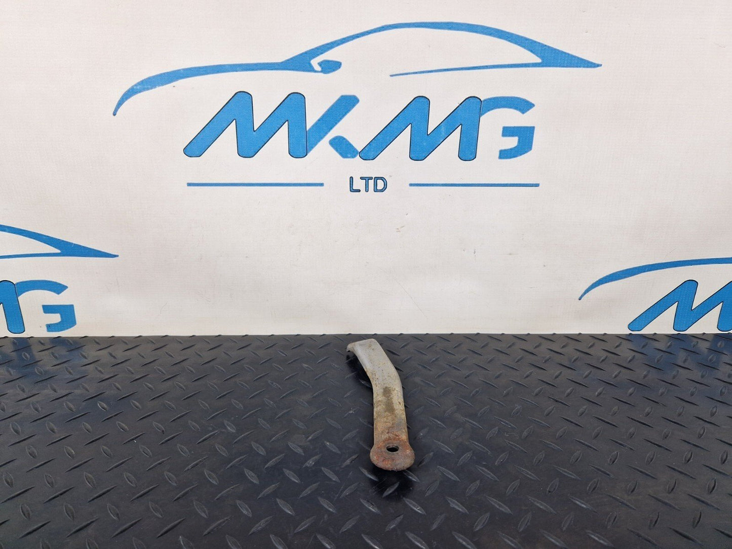 18-ON MERCEDES BENZ SPRINTER W907 TURBO SUPPORT BRACKET A6510962840