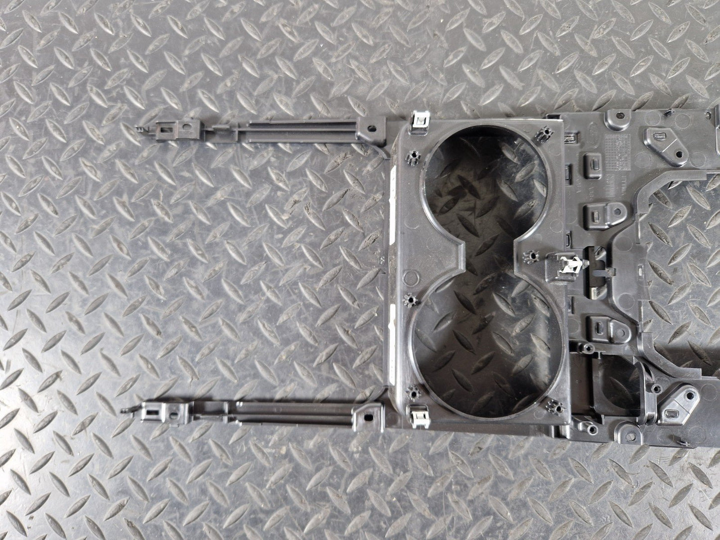 19-ON RANGE ROVER EVOQUE L551 CENTER CONSOLE CUP HOLDER TRIM BEZEL K8D2045K98A