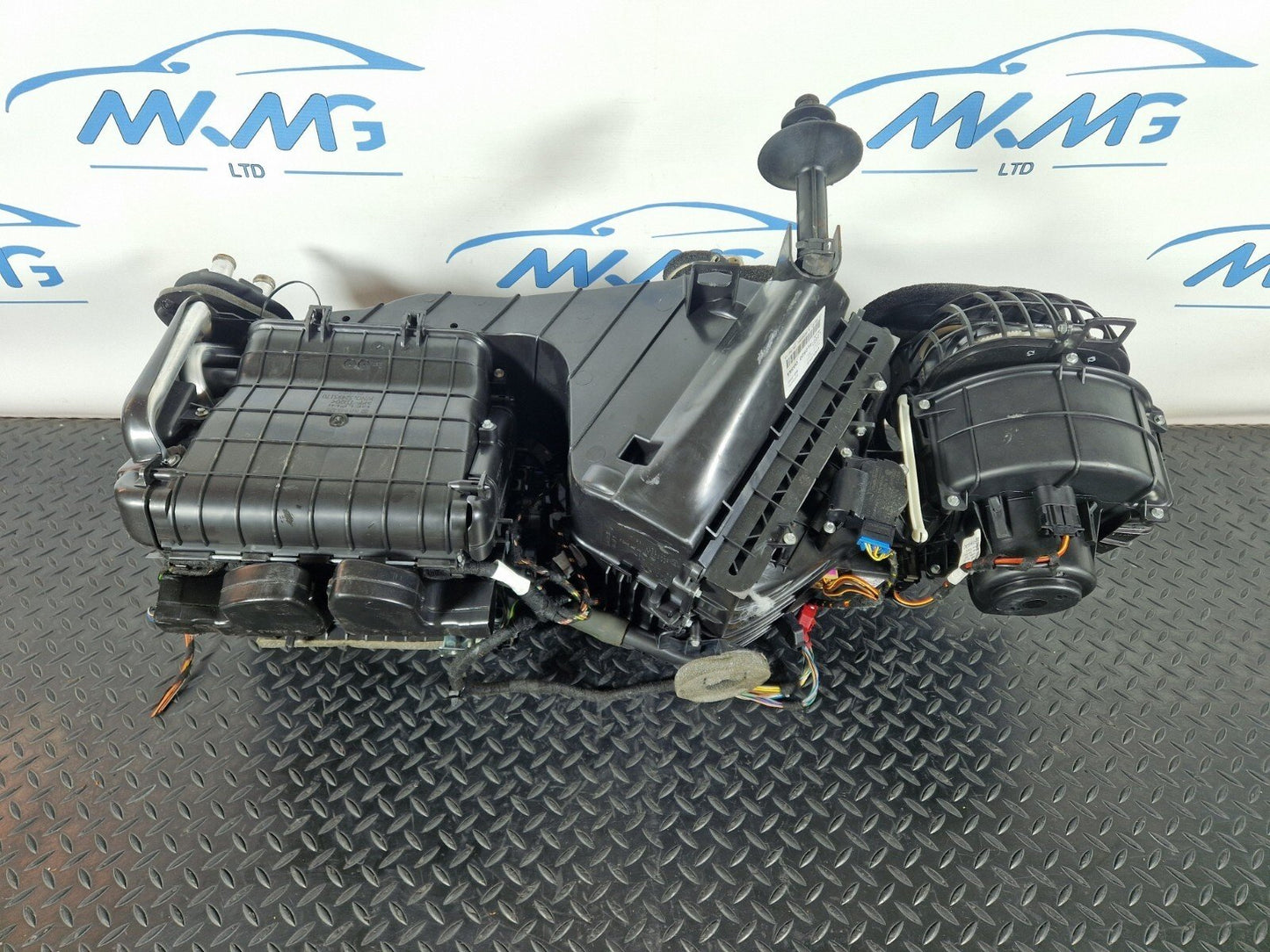 10-15 AUDI Q7 4L GENUINE HEATER MATRIX RADIATOR CORE 4L2820003AA