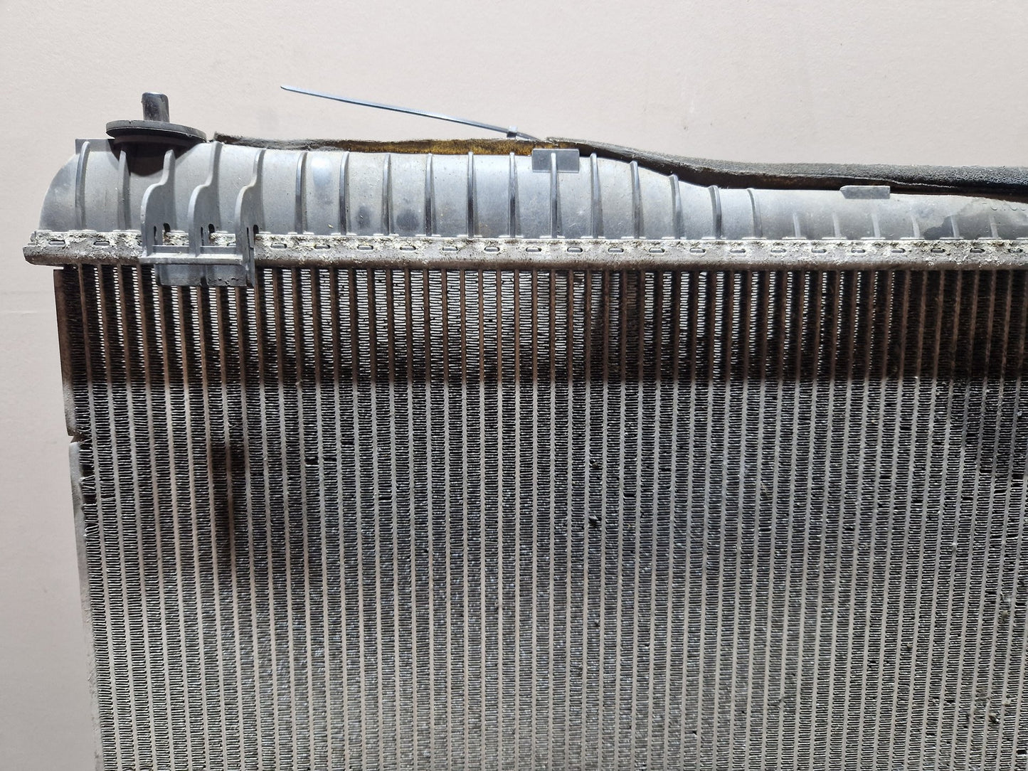 Ford Fiesta 1.6LL Petrol 88.0kw HXJB Genuine Water Coolant Radiator 8V51-8005-BE