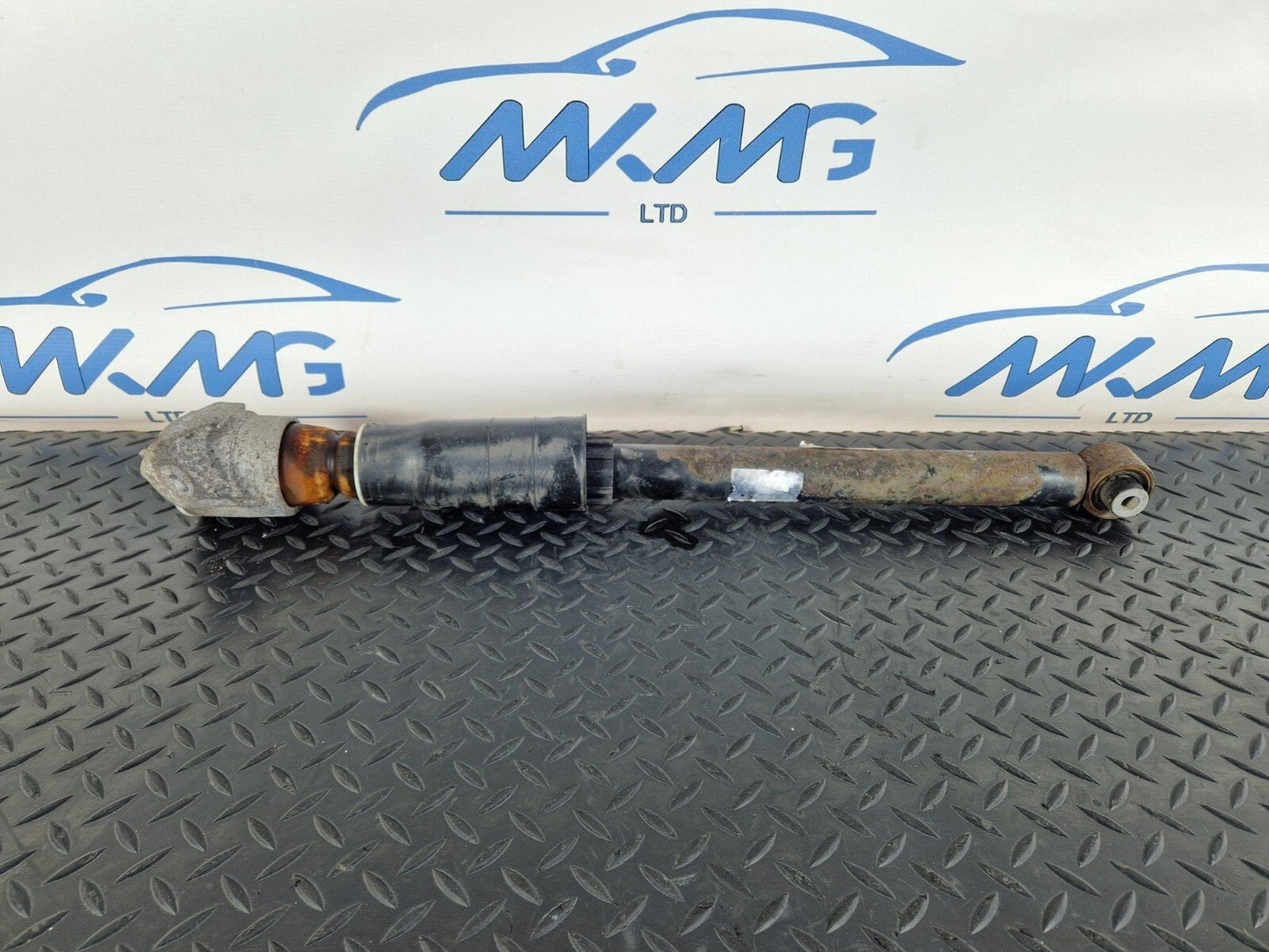 16-19 AUDI A4 AVANT B9 GENUINE REAR SHOCK ABSORBER FITS LEFT & RIGHT 8W0513035AD