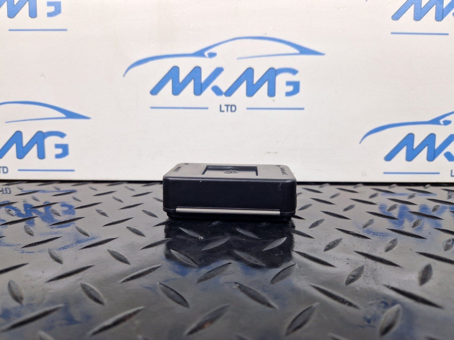 2019-ON  LAND ROVER DISCOVERY L550 RADIO RECEIVER CONTROL MODULE K8D2-15K602-BB