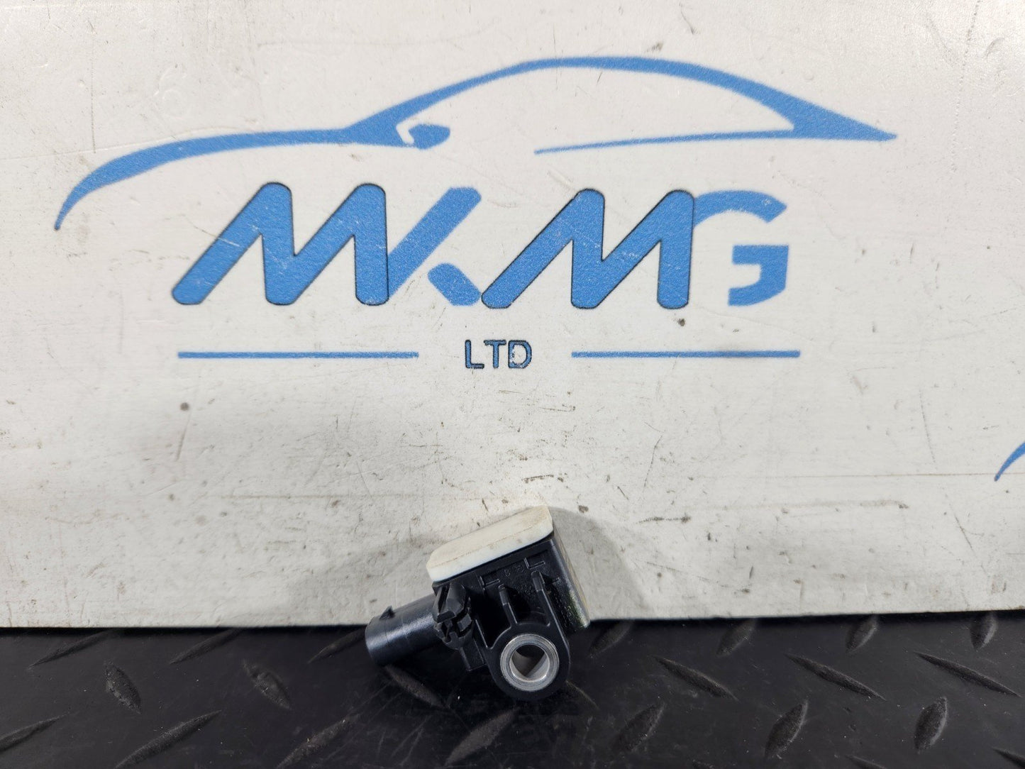 MERCEDES A B CLA GLE W166 W176 W247 OEM CRASH IMPACT CONTROL SENSORS A1668210151