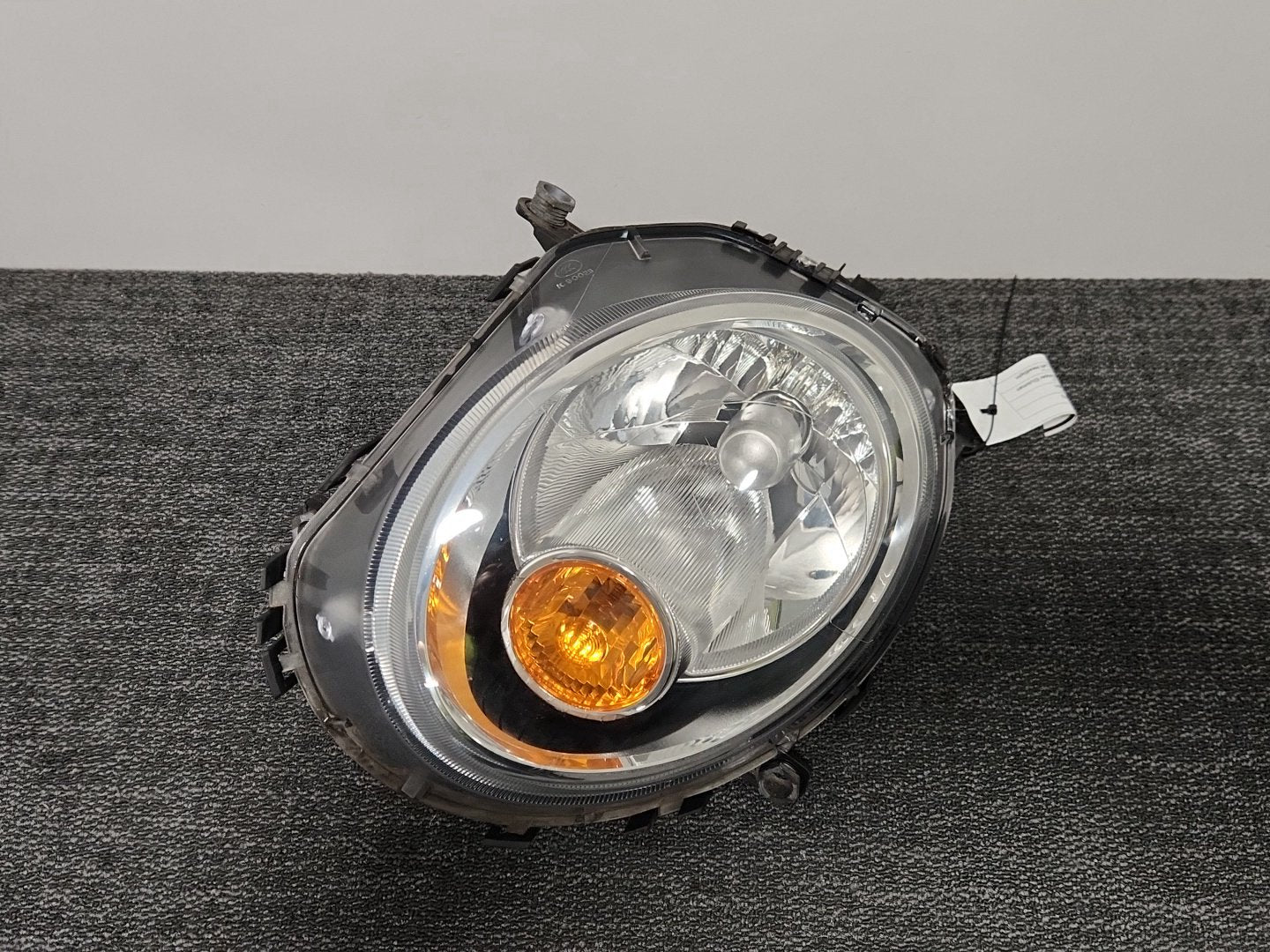 2012 Mini Cooper Clubman R55 - Left Headlight