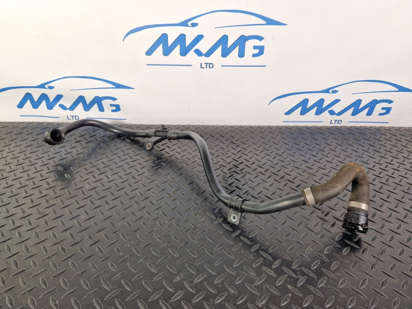 14-21 MERCEDES BENZ C300h W205 GENUINE WATER RADIATOR HOSE PIPE A2055001000