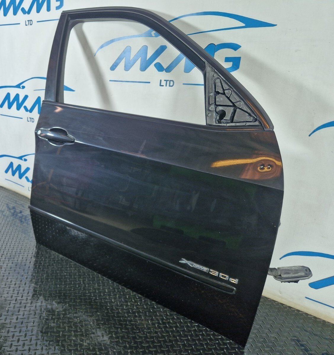 10-13 BMW X5 E70 LCI FRONT RIGHT DRIVER O/S COMPLETE DOOR BLACK 475