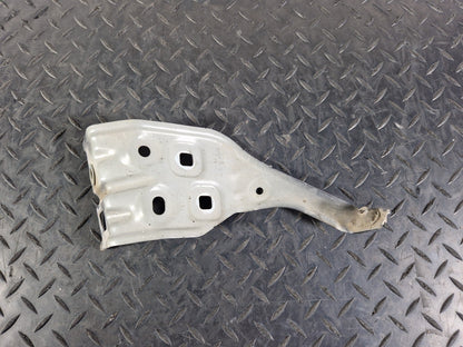 19-ON MERCEDES BENZ B CLASS W247 FRONT RIGHT SIDE WING BRACKET A2478810300