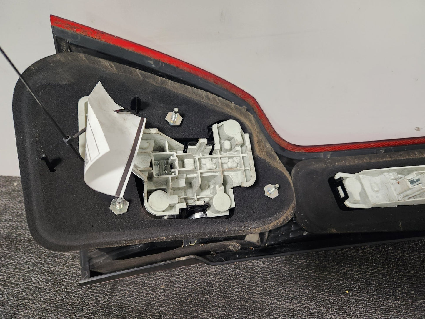 2010 Volvo V50 MK2 FL (MW) Genuine Rear Right O/S Driver Tail Light
