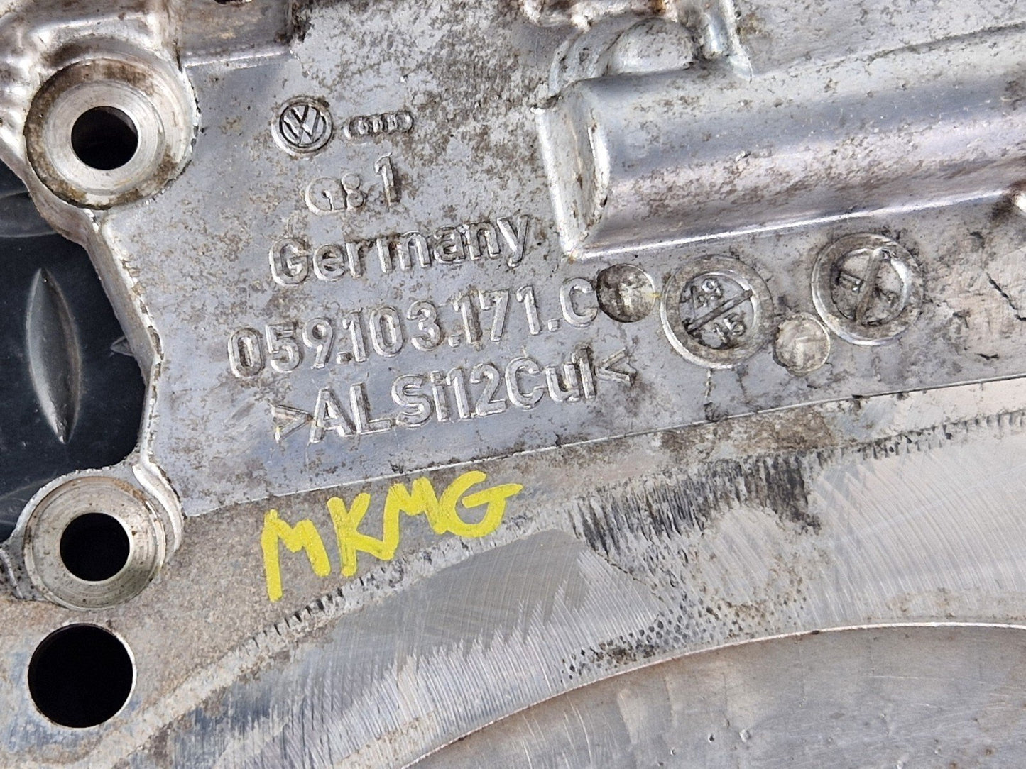 15-18 AUDI A7 4G GENUINE OEM REAR ENGINE PLATE 059103171C