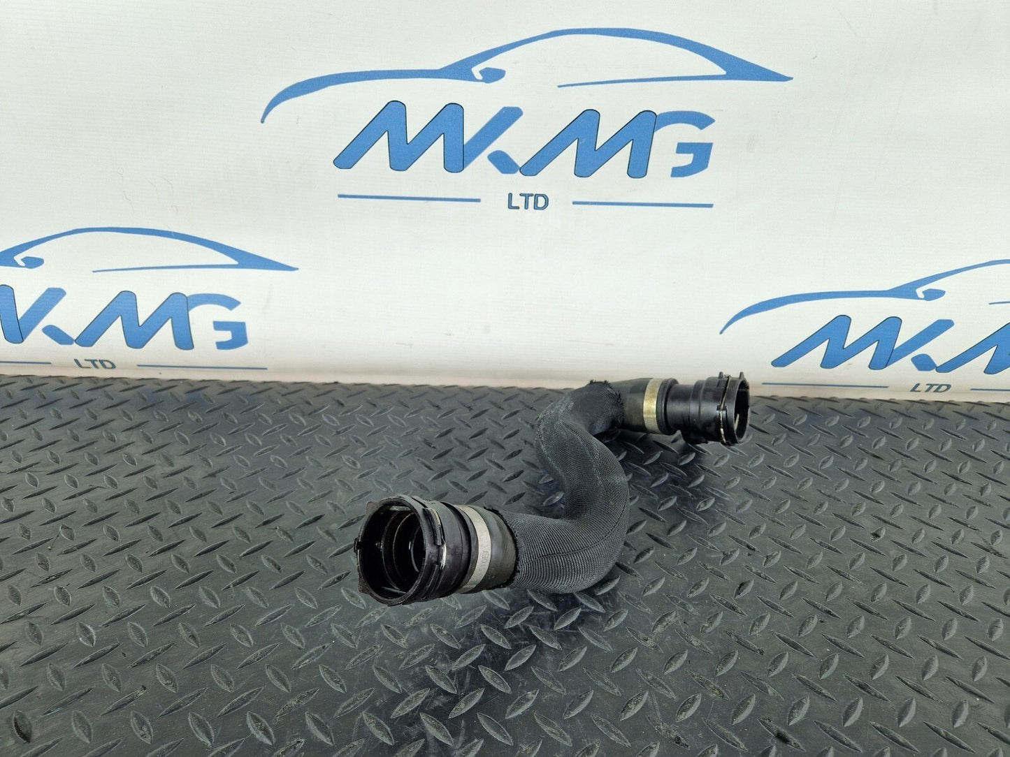 12-17 AUDI A5 S5 8T 3.0TFSi V6 WATER COOLANT HOSE PIPE 8K0121055B