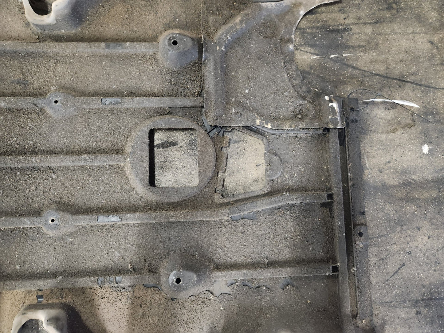 BMW 116i E87 Hatchback Genuine Engine Bay Front Under Tray Cover