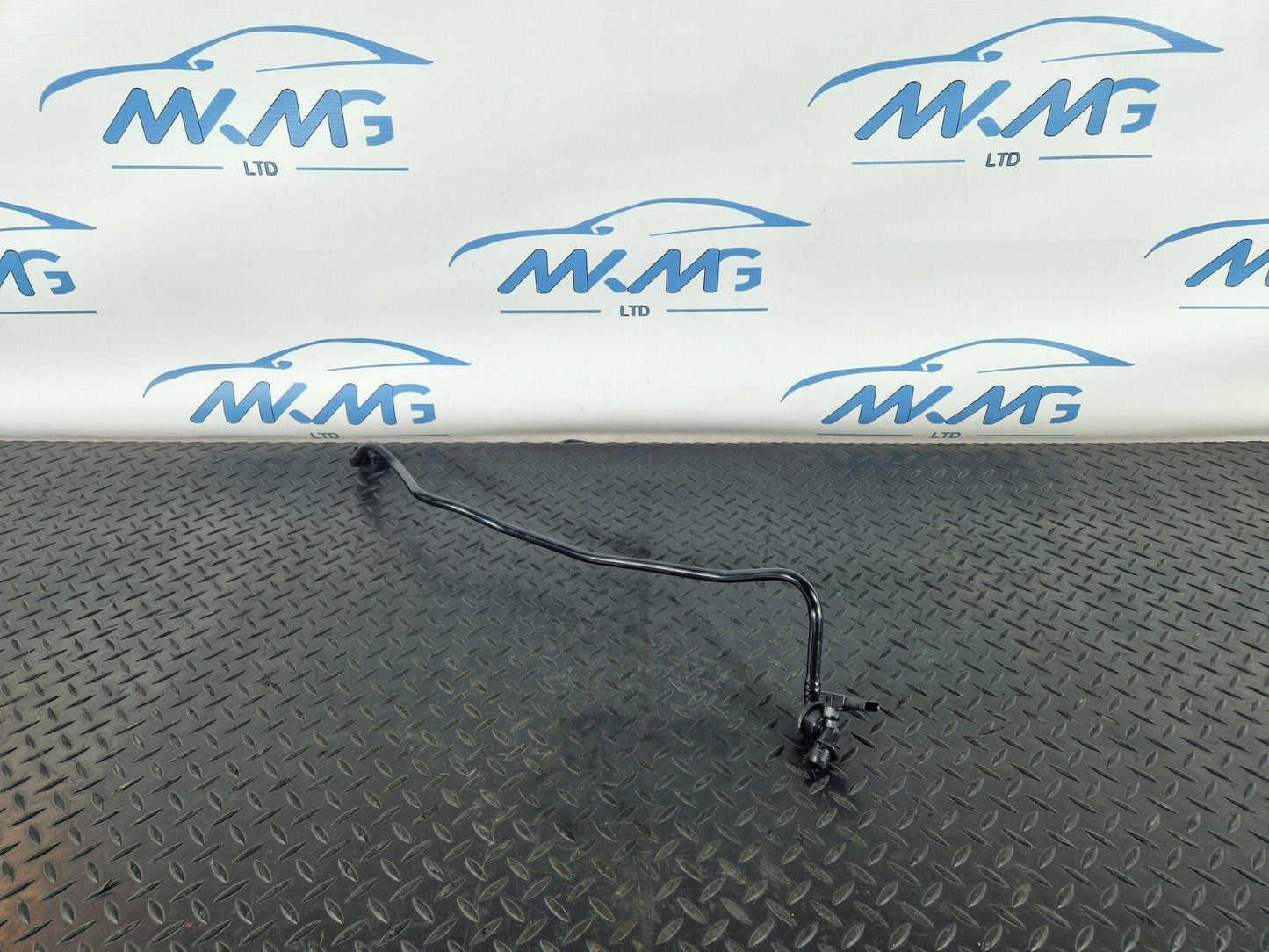 16-19 AUDI A4 B9 OEM VACUUM HOSE PIPE 8W0611933G