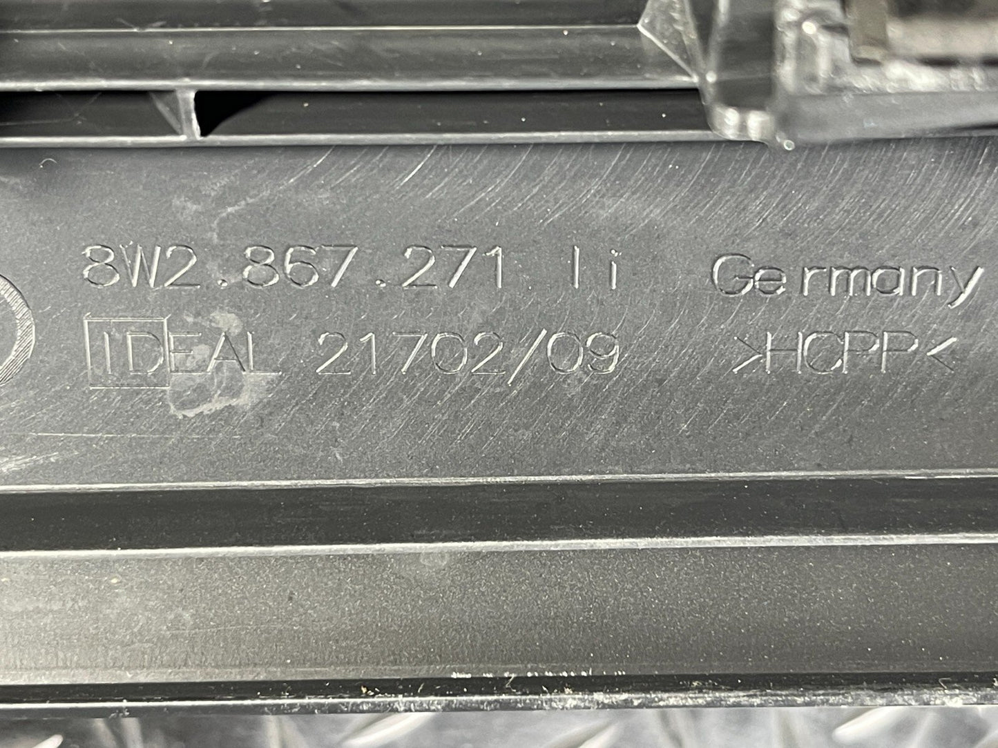 16-19 AUDI A4 B9 GENUINE FRONT LEFT SIDE FOOTWELL TRIM COVER 8W2867271