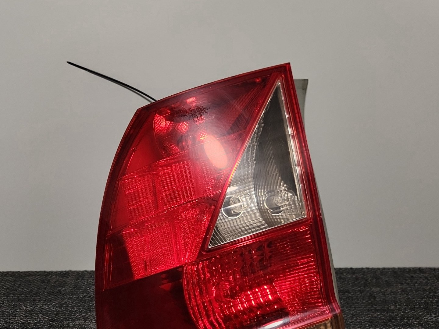 2008 Honda FR-V MK1 (BE57) Genuine Rear Right O/S Driver Tail Light