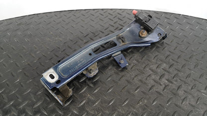 16-19 AUDI A4 B9 S-LINE GENUINE FRONT RIGHT SIDE FENDER BRACKET 8W0821136B