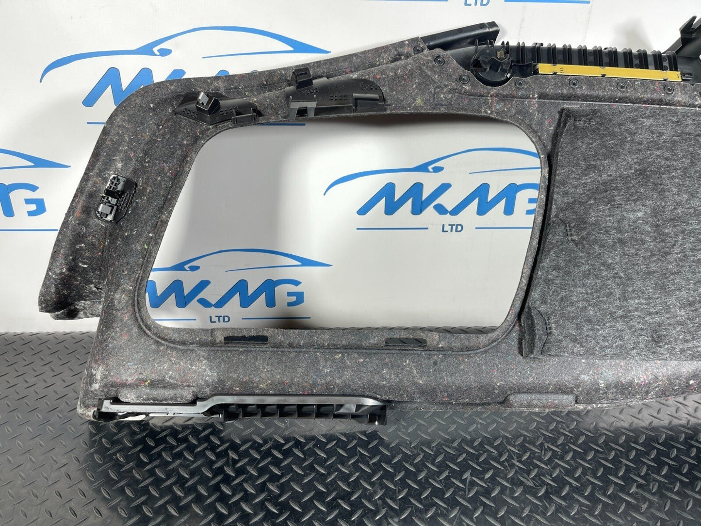 16-23 AUDI A5 F5 SPORTBACK S-LINE BOOT COMPARTMENT PANEL RIGHT 8W8863880D