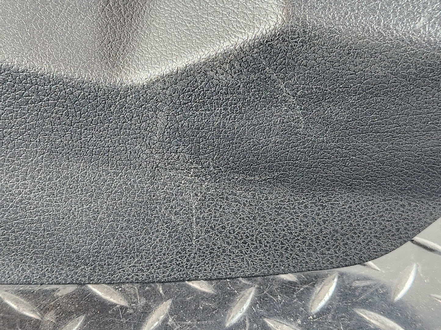19-ON MERCEDES BENZ B CLASS W247 REAR LEFT WALL LINING TRIM COVER A2476903702