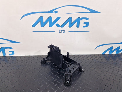 19-ON MERCEDES CLA C118 UNDER BODY BRACKET A2475452901