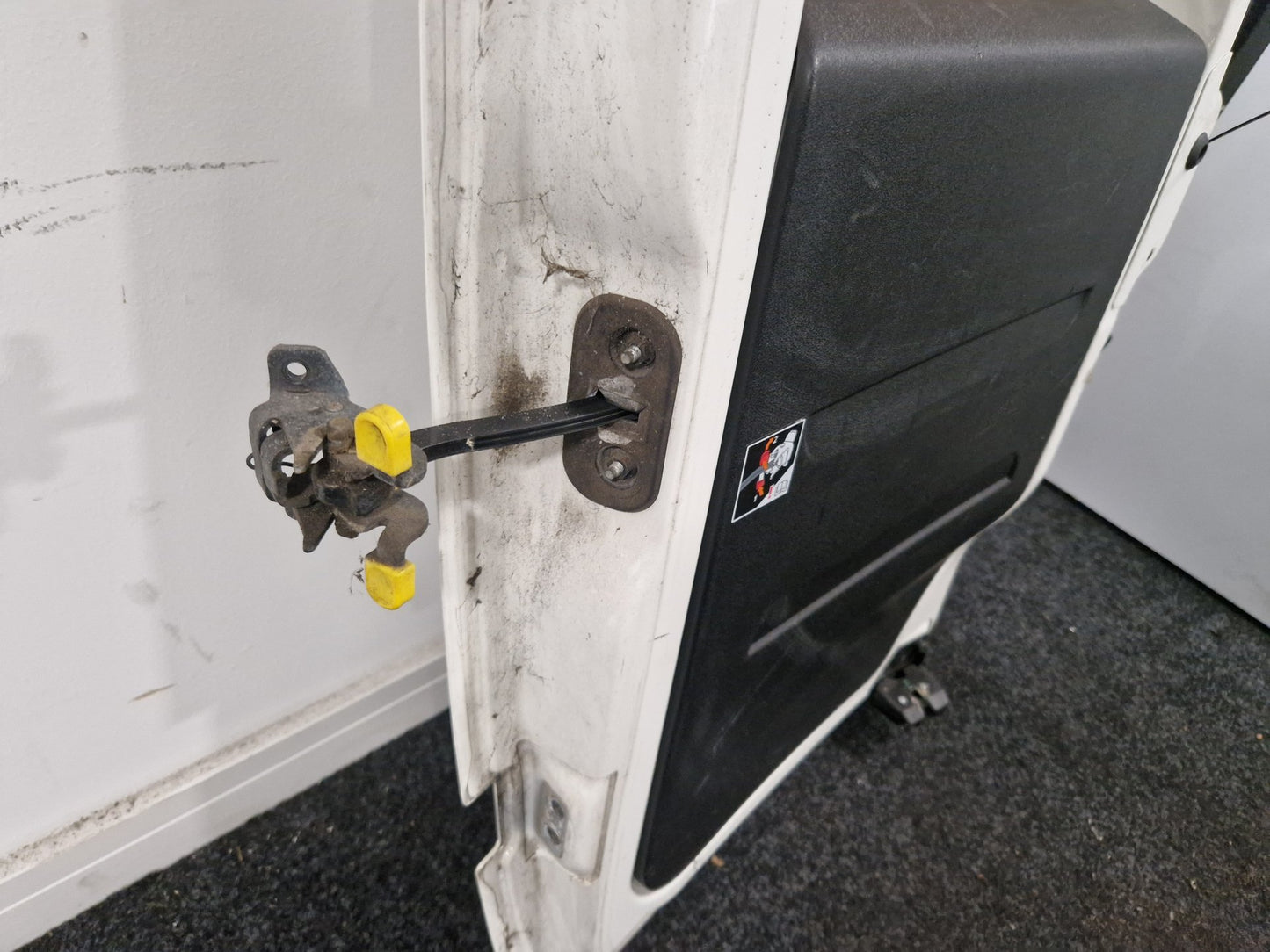 Fiat Doblo MK2 FL (263-1) Cargo Van Rear Right O/S Driver Complete Door in White