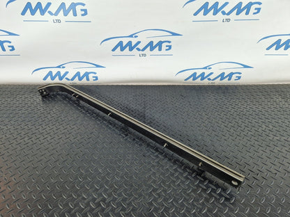 14-23 MERCEDES BENZ VITO W447 MIDDLE LEFT SLIDING DOOR RUNNER GUIDE A4477662100