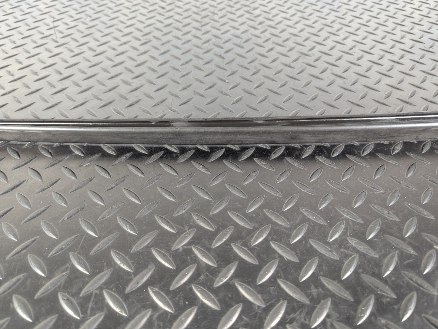 10-17 AUDI A8 4H RIGHT SIDE WINDSCREEN VERTICAL TRIM 4H0854328