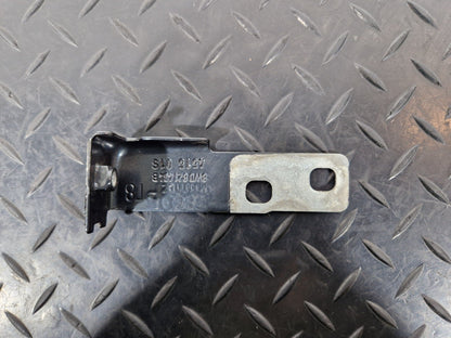 16-19 AUDI A4 B9 GENUINE FRONT RIGHT DRIVER SIDE WING BRACKET 8W0821434B