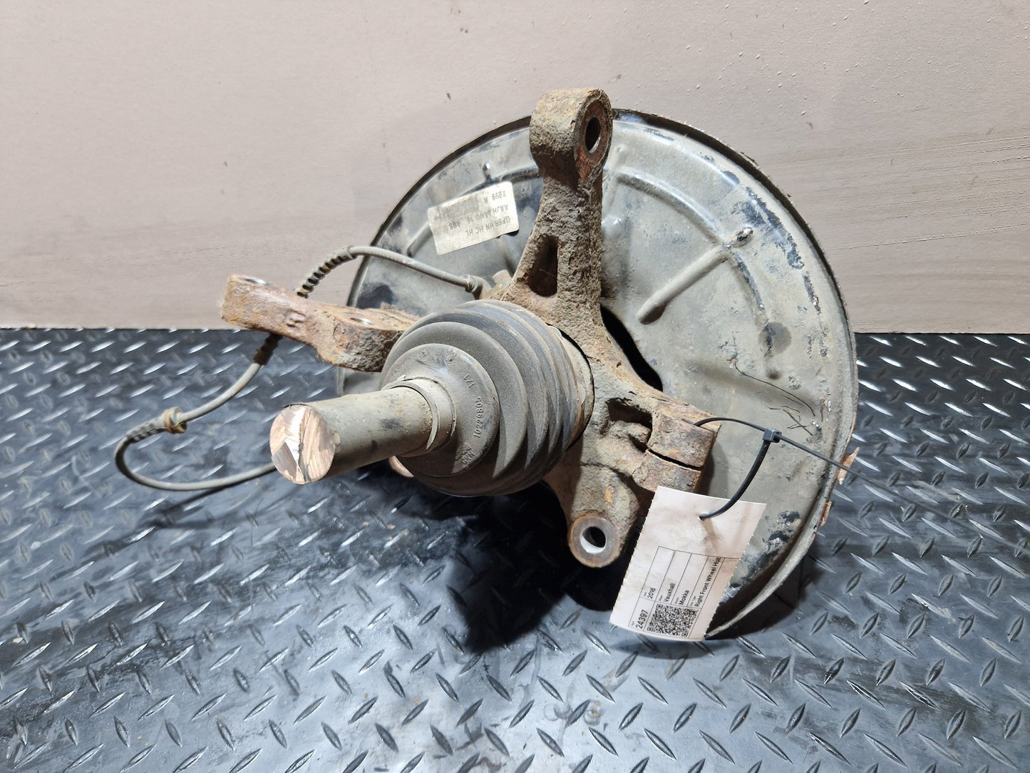 Vauxhall Mokka MK1 (G1U0) SUV 1.6L Diesel Genuine Front Right Wheel Hub