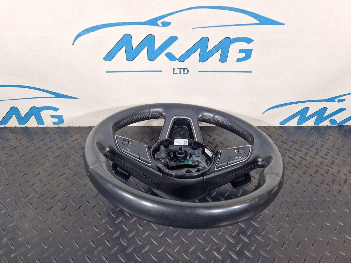 16-19 AUDI A4 B9 OEM STEERING WHEEL 8W0419091CJ