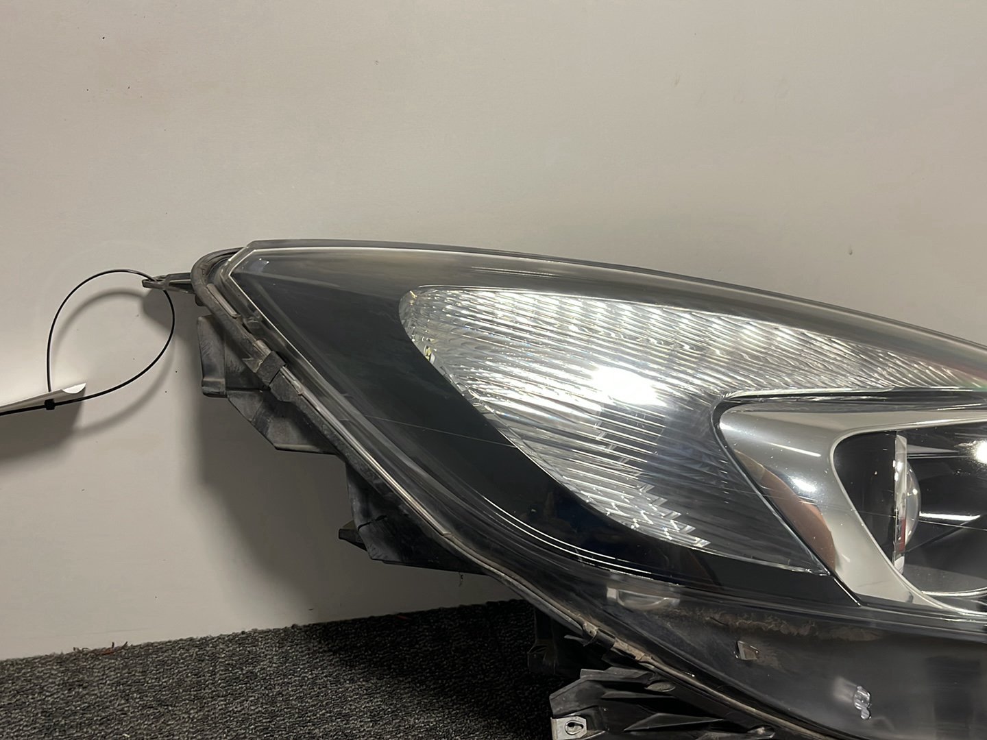 Vauxhall Zafira MK3 (C) (A3470) MPV Front Right O/S Driver Headlight 39009024