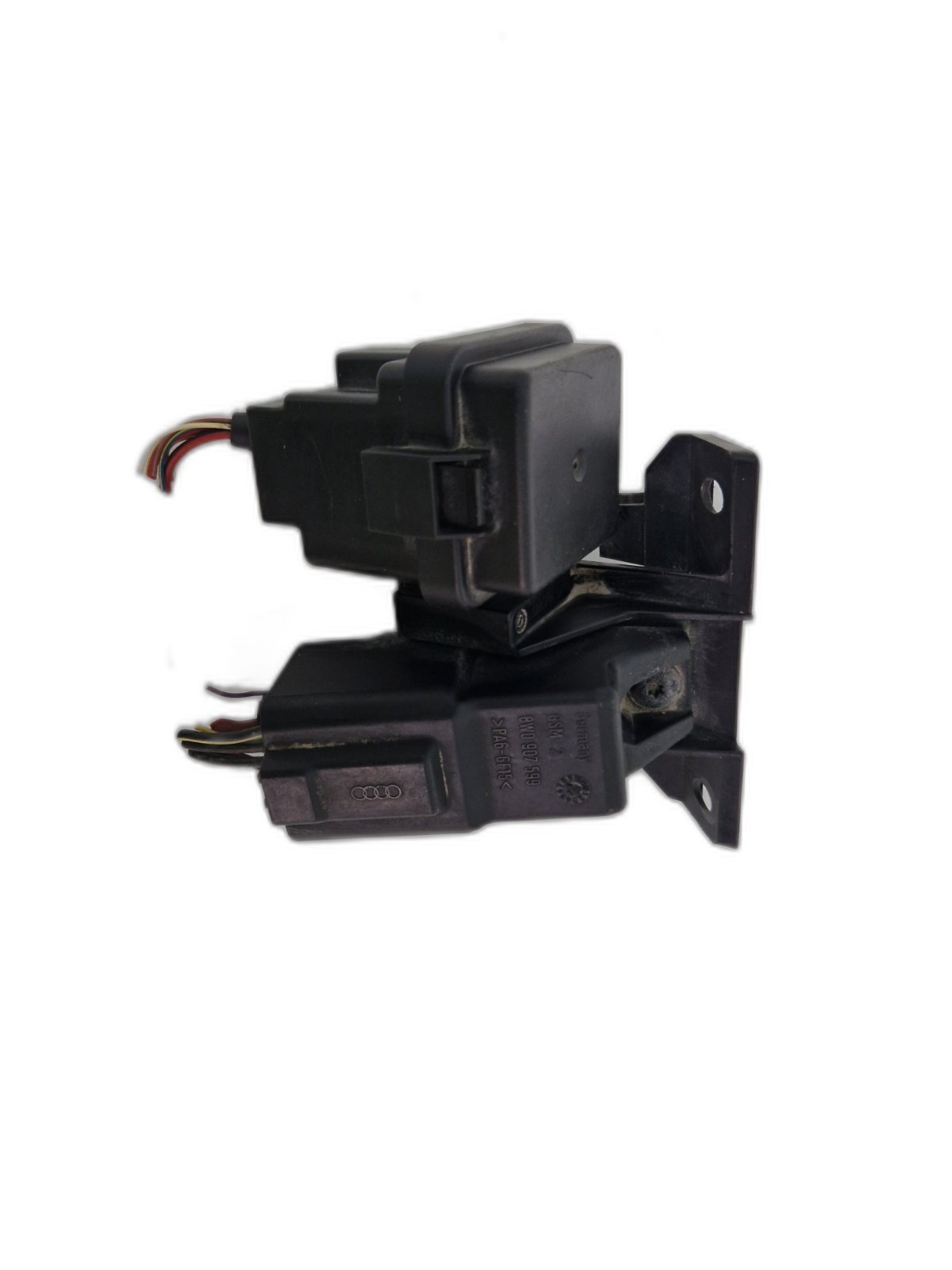 AUDI A4 B9 GENUINE GLOW PLUG CONTROL RELAY COVER CAP 8W0907599
