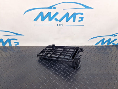 14-23 MERCEDES BENZ VITO W447 GENUINE CAN BUS HUB HOLDER A4475452040