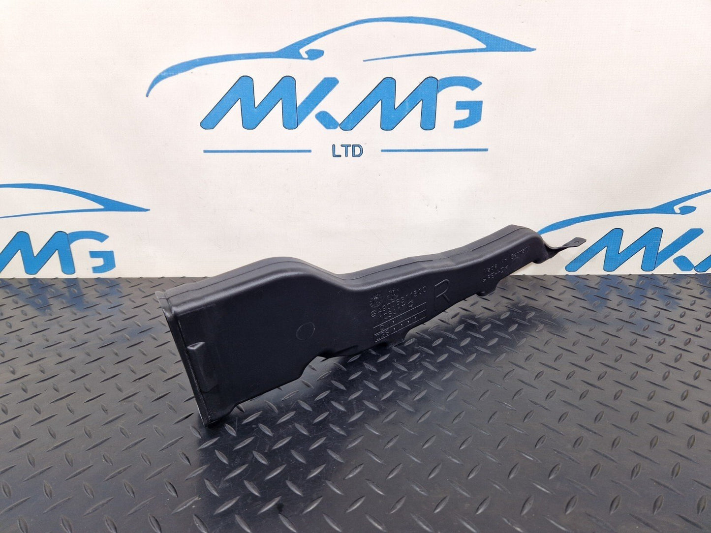 18-ON MERCEDES BENZ SPRINTER W907 W910 2.2 CDI AIR VENT DUCT A9078311500